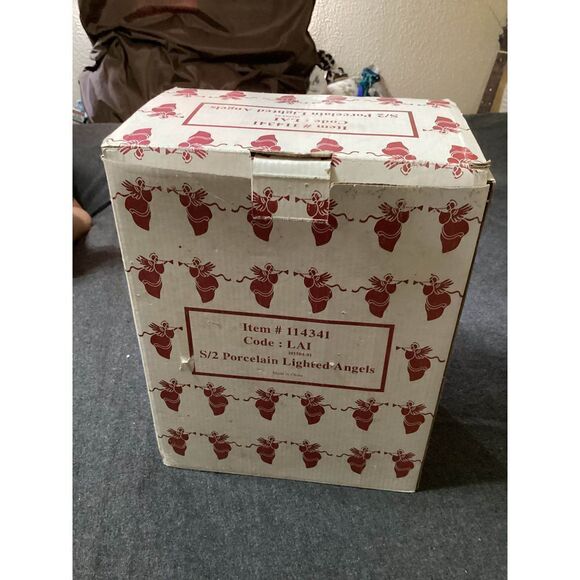 Vintage Lighted Set of 2 Porcelain Angels - Picture 5 of 8